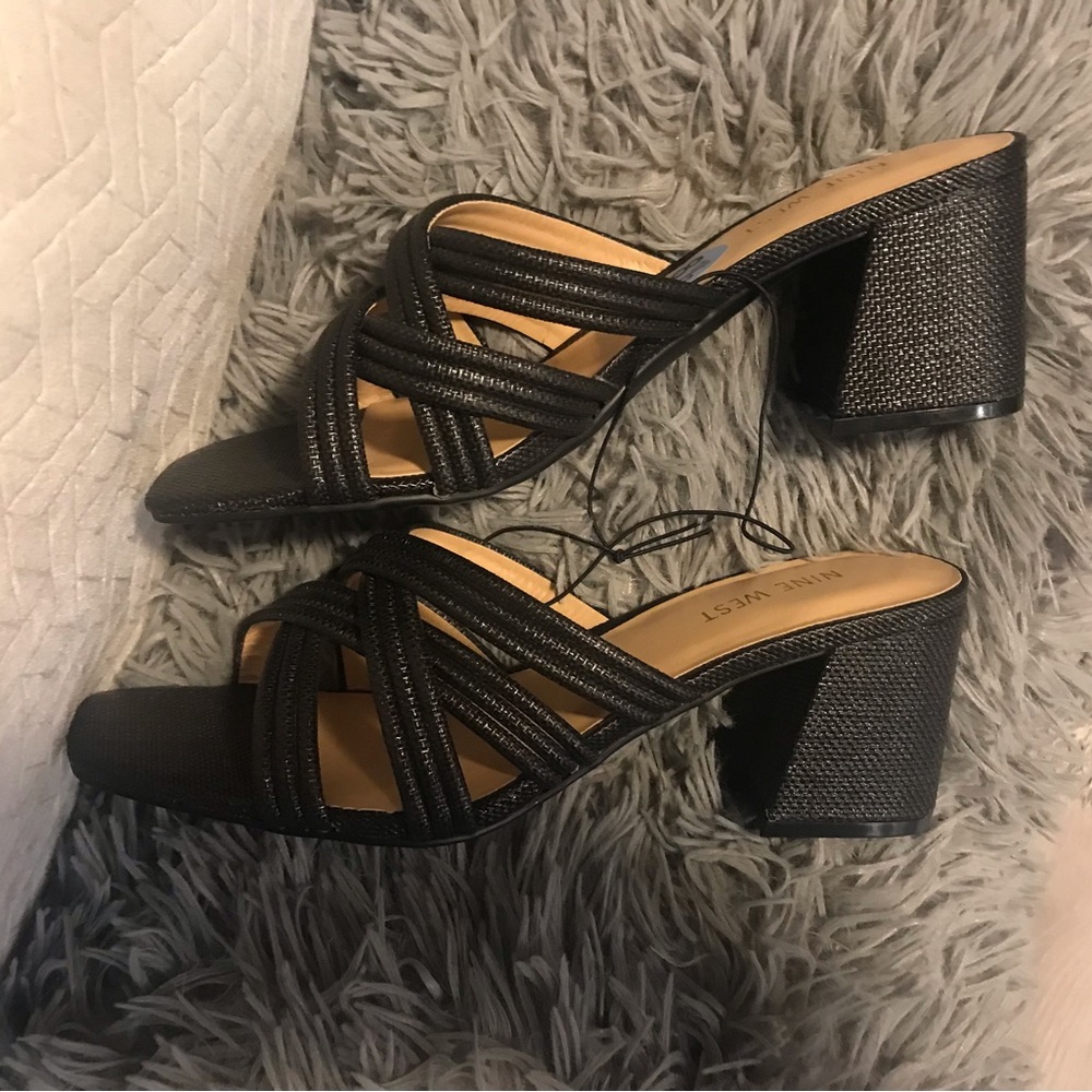 NW Nine West Black Block Crisscross Strap Slide Sandal